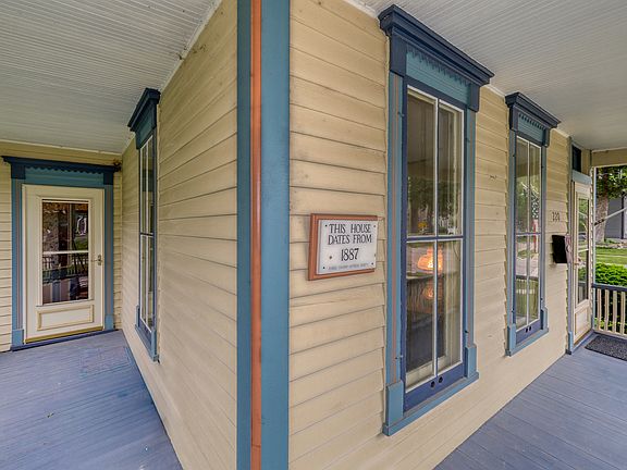 3rd image of 220 N 5th St