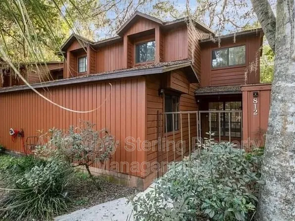 812 SW 55th Ter, Gainesville, FL 32607