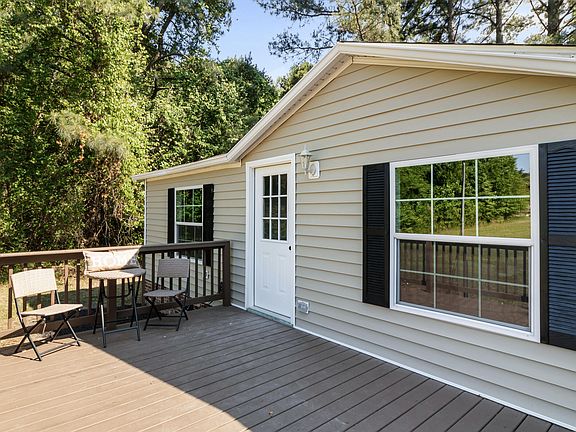 4th image of 1429 Country Pond Ln