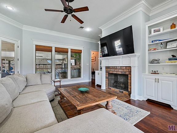 4th image of 40394 Thomas Ave