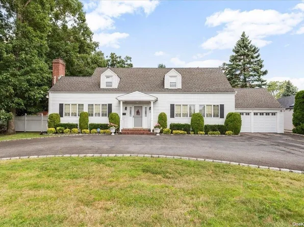 78 Linden Avenue, Bethpage, NY 11714