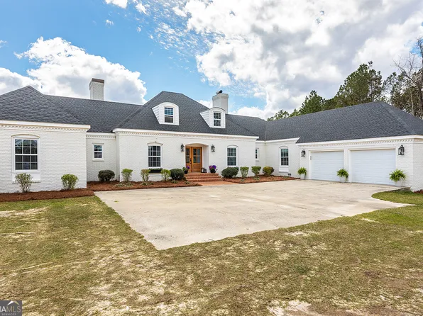 2271 Nursery Rd, Blackshear, GA 31516