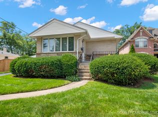 416 N Evergreen Ave, Elmhurst, IL