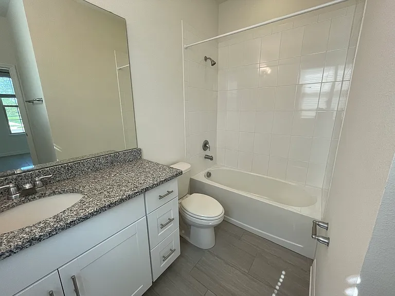 16349 Admirals Cove Ln — Photo 10