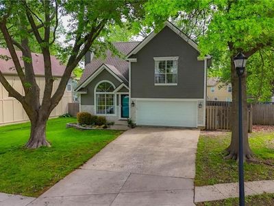 1110 N Anne Shirley Dr, Olathe, KS, 66061