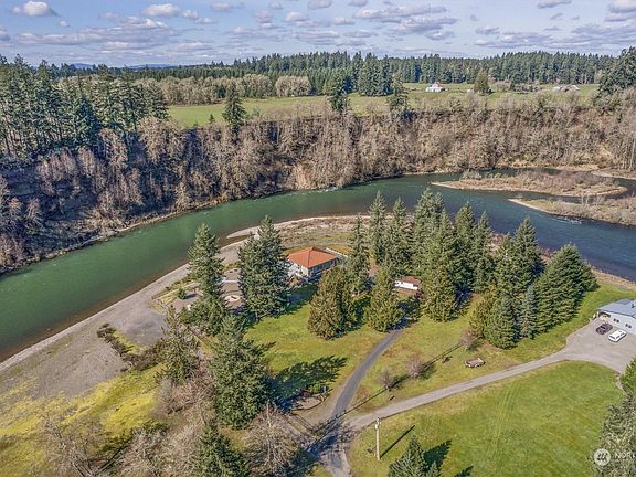 2nd image of 406 Green Water Drive