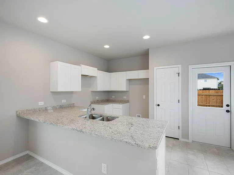 8607 Valentina Way — Photo 17