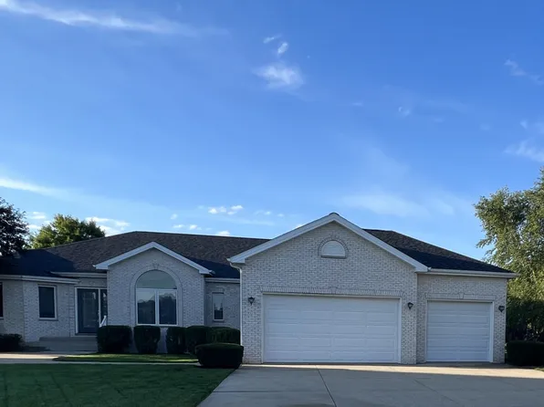 1115 Game Trl S, Bourbonnais, IL 60914