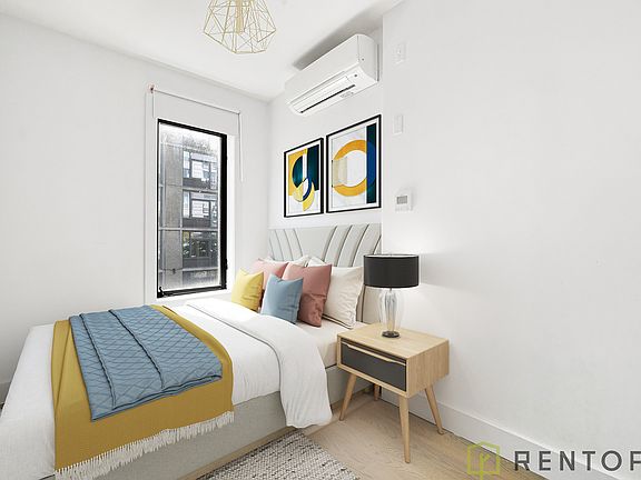 5th image of 96 Bedford Ave #3M