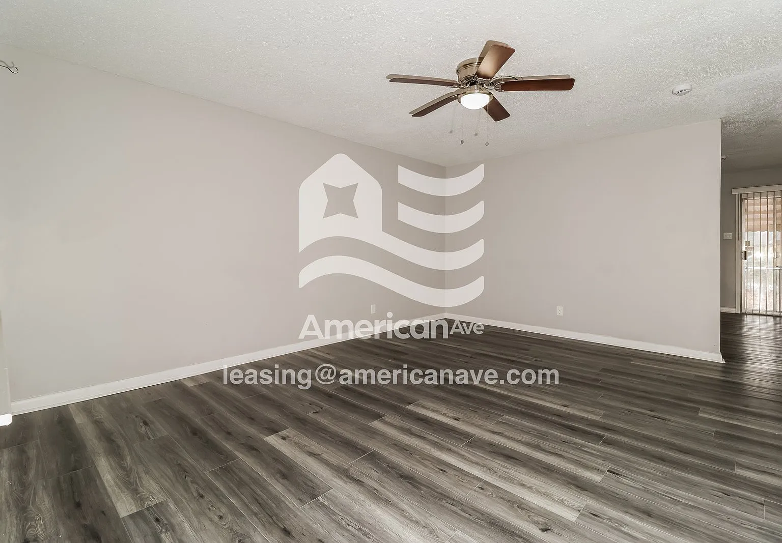 3 bed, 1.5 bath, 1149 sqft, $1,156 — Photo 4