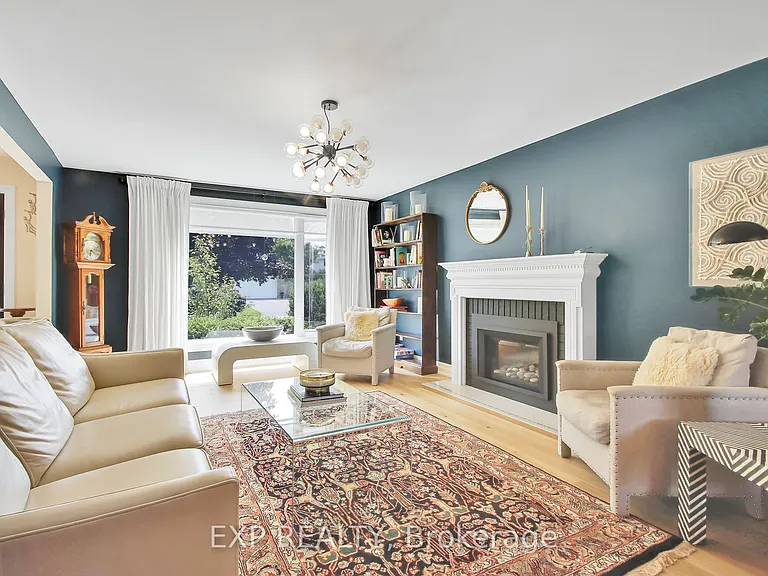 895 Dresden Cres — Photo 7