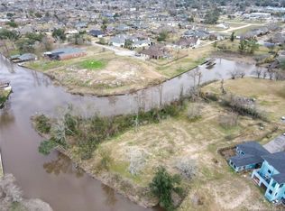Melrose Ln, Lake Charles, LA 70605