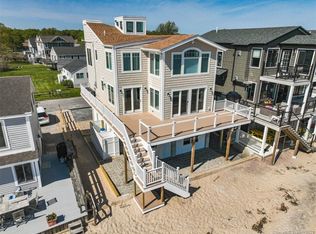 31 Beach Rd W, Old Saybrook, CT 06475