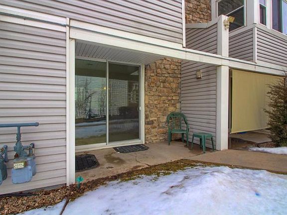 SLIDER TO COMMON AREAS