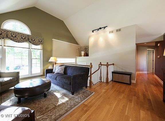 2nd image of 407 S Linden Ave