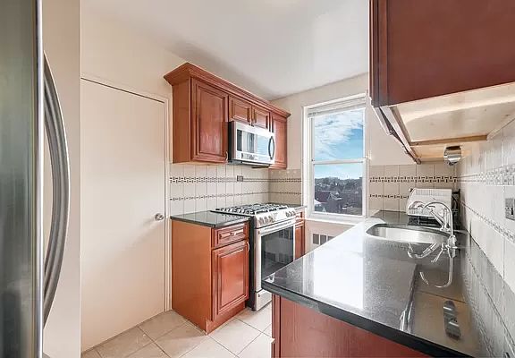 5th image of 90-02 63rd Dr APT 6B