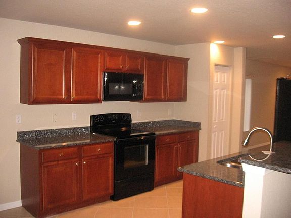 3rd image of 2007 SW Newport Isles Blvd