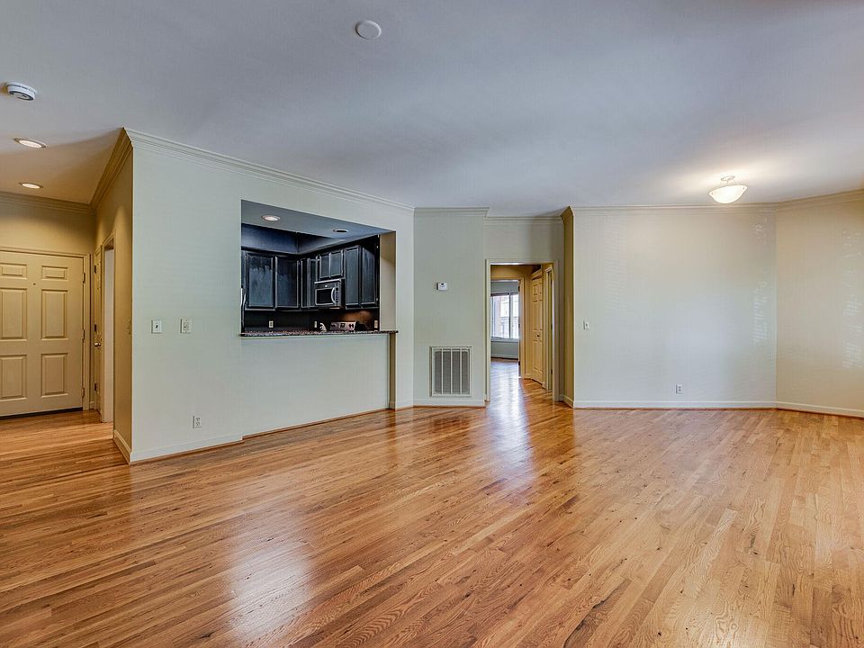 1st image of 2110 Portland Ave APT 202