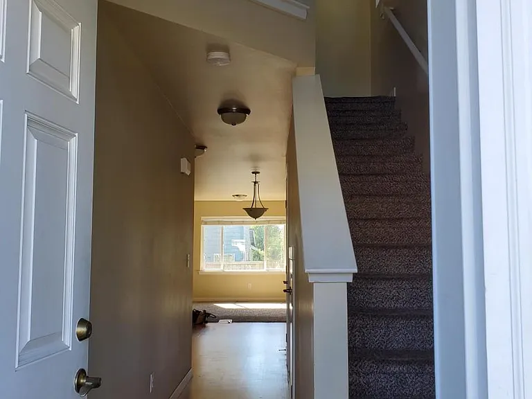 4729 Parker St — Photo 4