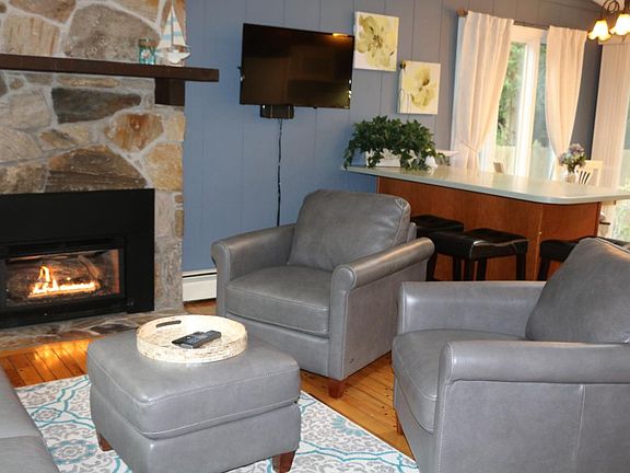 Living Room to Island