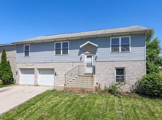 1226 Gage Ct, Joliet, IL 60432