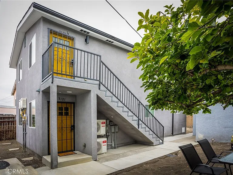3121 Obama Blvd — Photo 2