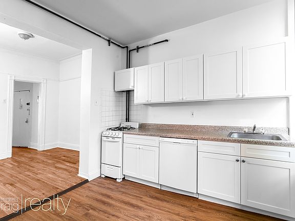 4th image of 233 5th Ave APT 2R