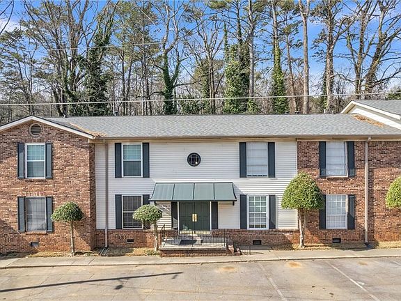 2nd image of 5641 Kingsport Dr #8
