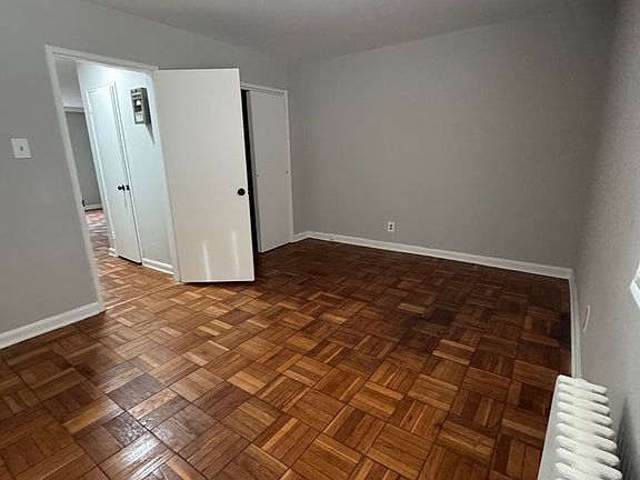 3rd image of 1649 Franklin St NE #1