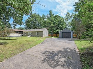 10049 Ibis St NW, Coon Rapids, MN 55433