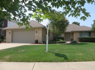 17524 Olivia Ln, Orland Park, IL 60467