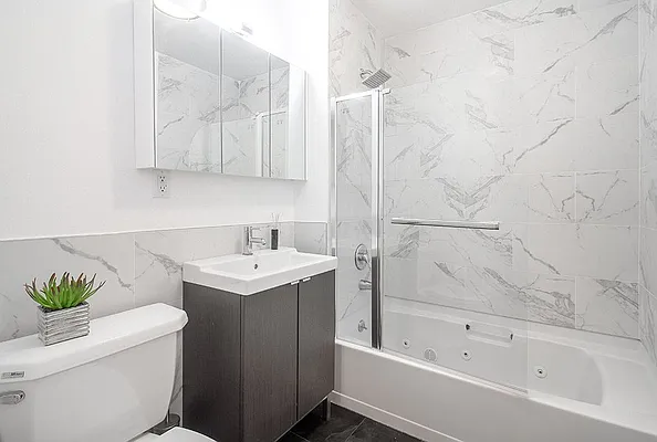 Sold by SR8 REALTY LLC | media 19