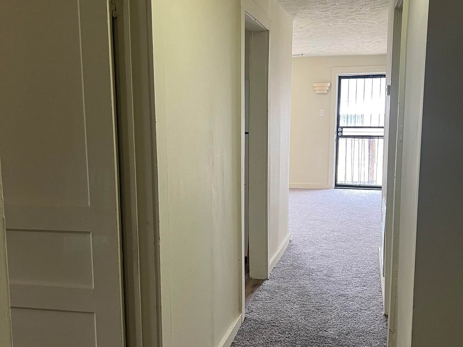 1 bed, 640 sqft, $1,025 — Photo 3