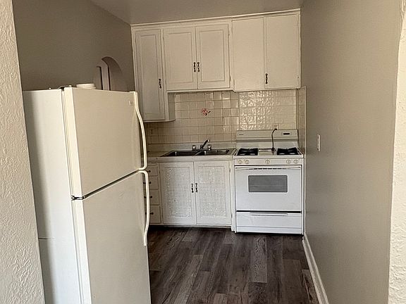 3rd image of 2317 W Kellogg Ave #5