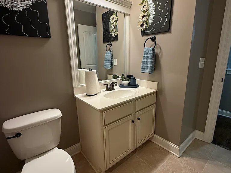 122 Ramsbrook Dr — Photo 34