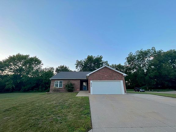 2nd image of 569 Miranda Dr