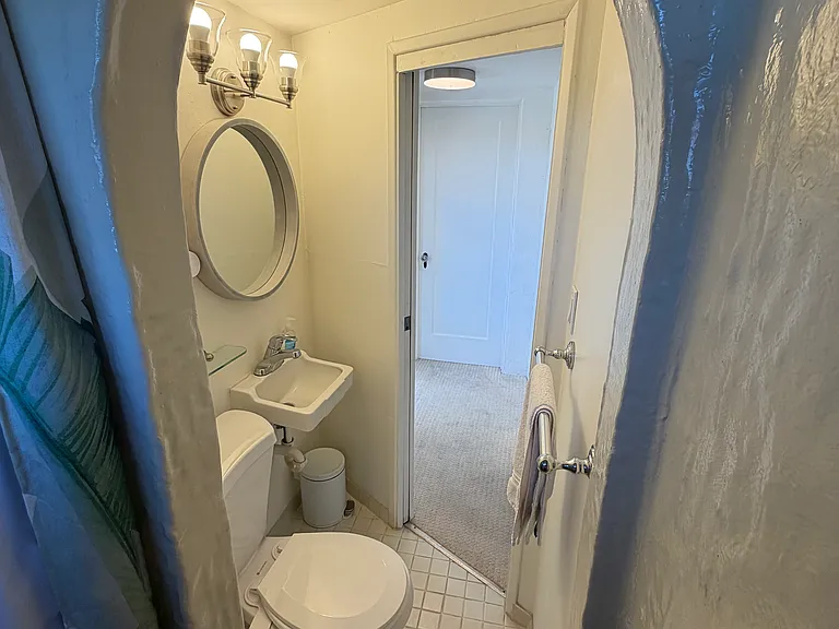 4264 Biona Pl #B — Photo 16