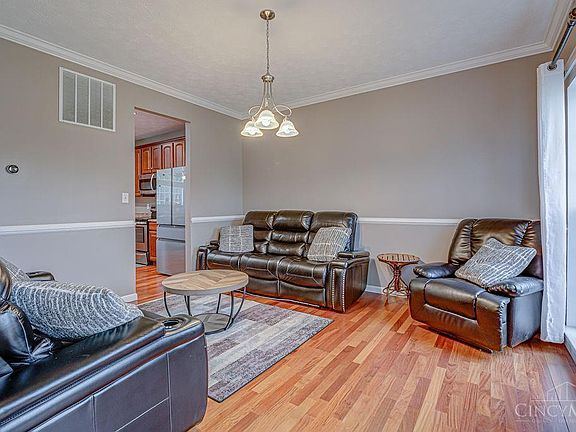3rd image of 2937 Cypress Hill Dr