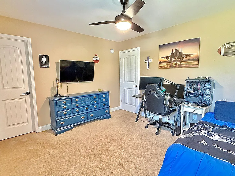 470 Briarcrest Dr NE — Photo 31