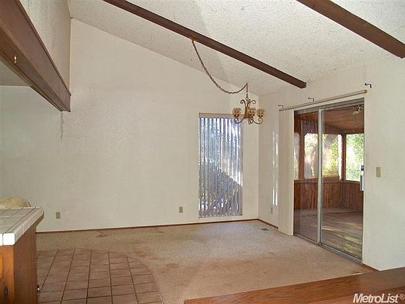 4th image of 3050 Cedarhurst Ct