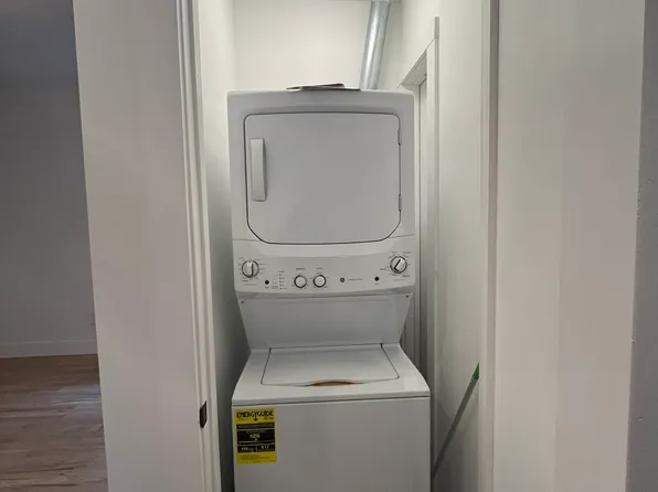 1035 Halsey Street image 6 of 15