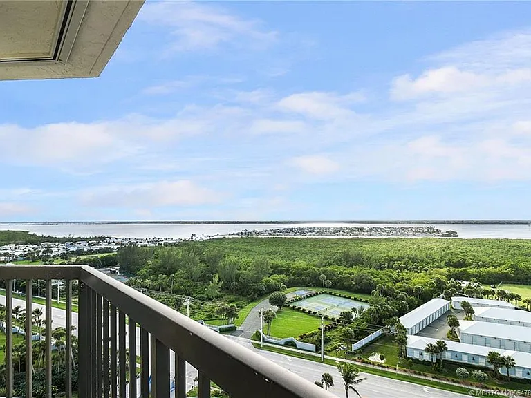 9550 S Ocean Dr #1610 — Photo 43