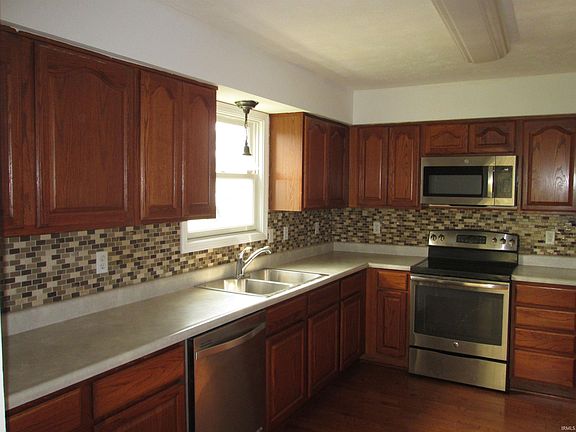 2nd image of 9532 W Canter Ct