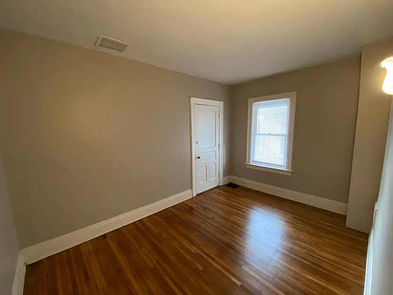 E 18th Ave 323-325 CR — Photo 13