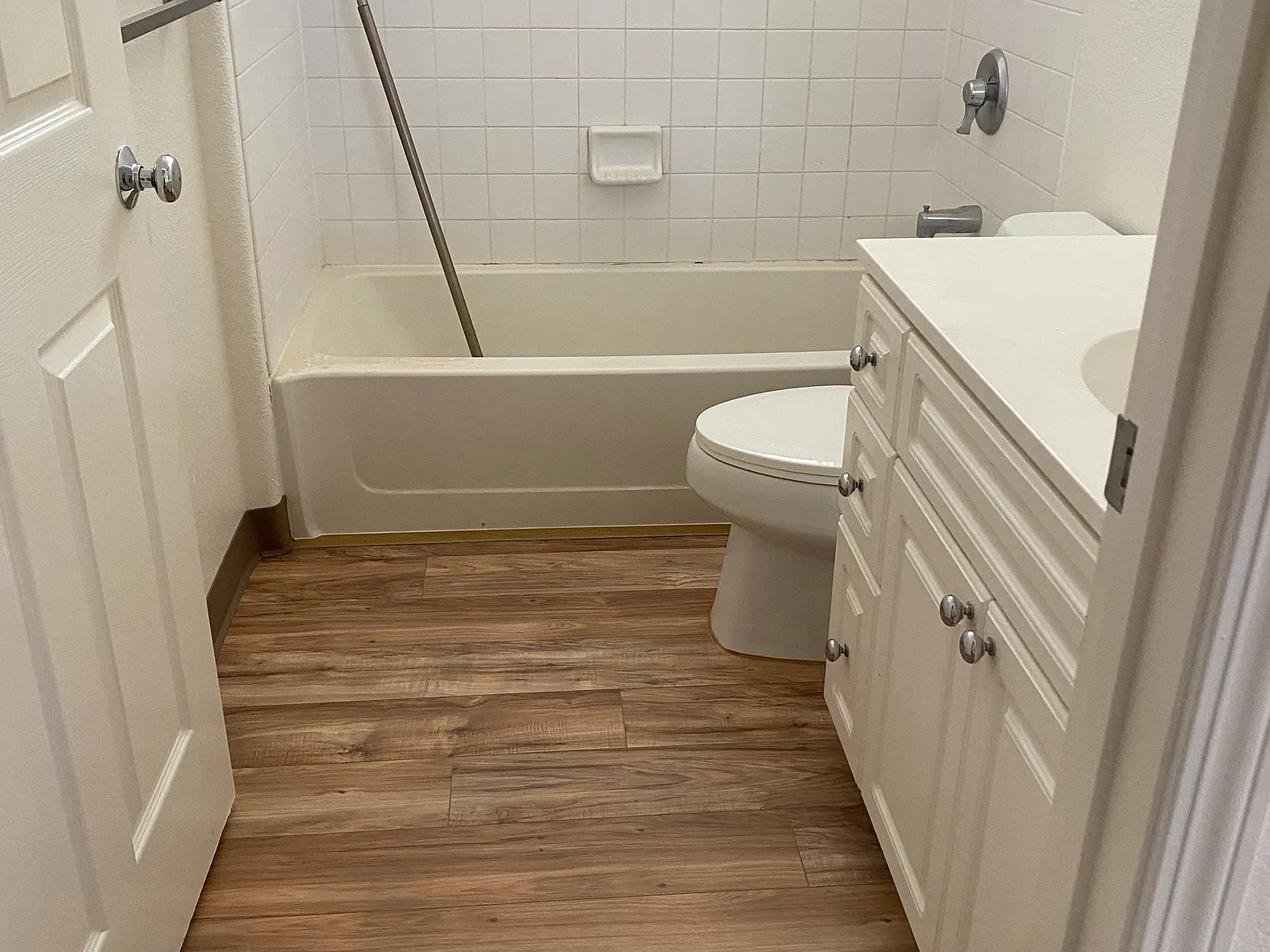 2 bed, 716 sqft, $2,600 — Photo 4