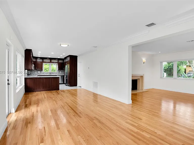 1100 S Alhambra Cir — Photo 10