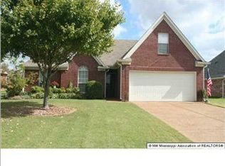 8934 Travis Dr, Olive Branch, MS 38654