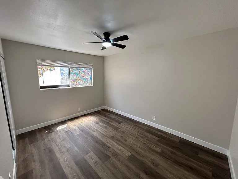 560 E Erna Ave — Photo 13