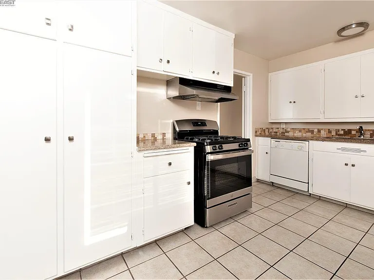 14571 Juniper St — Photo 5
