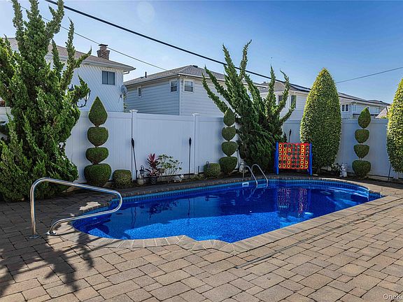 2nd image of 16215 85th Street
